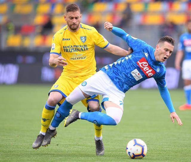 那不勒斯中场因西涅比赛中表现出色,助球队获胜的简单介绍 那不勒斯中场因西涅比赛中表现出色,助球队获胜的简单介绍