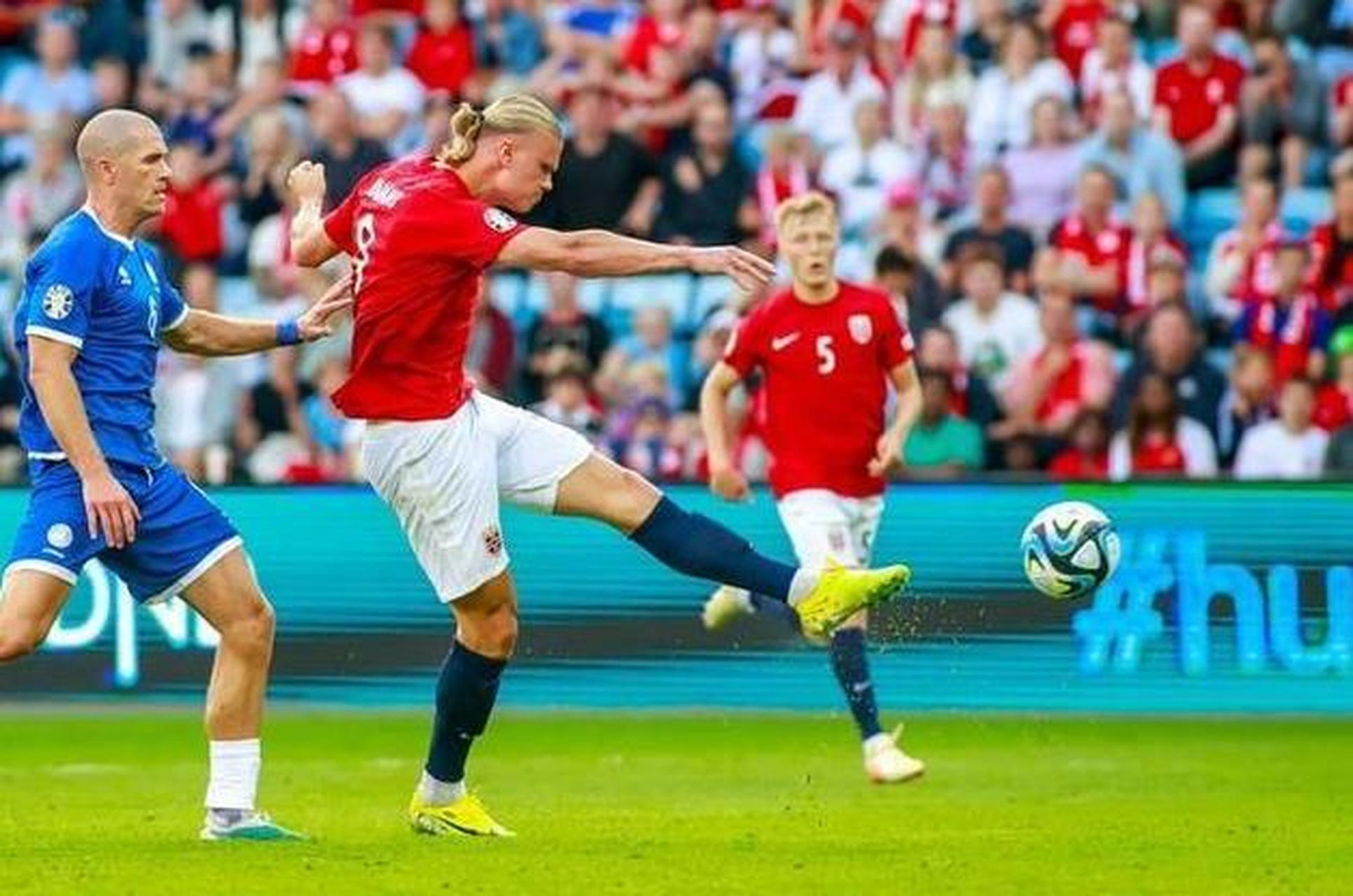 包含西班牙战胜挪威，欧预赛晋级成功的词条