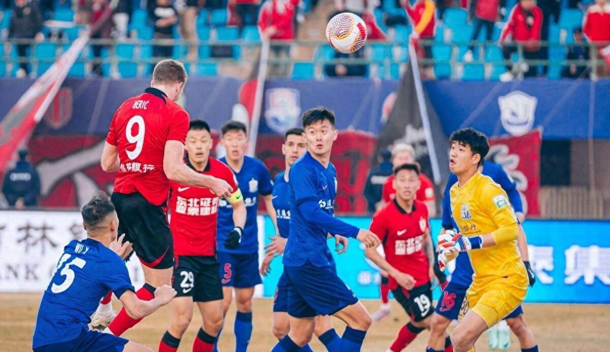 关于恒大在主场击败权健,继续领跑积分榜的信息 关于恒大在主场击败权健,继续领跑积分榜的信息