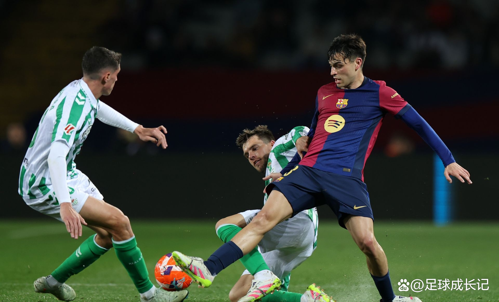 巴萨客场战平对手,艰难吞下平局 巴萨客场战平对手,艰难吞下平局