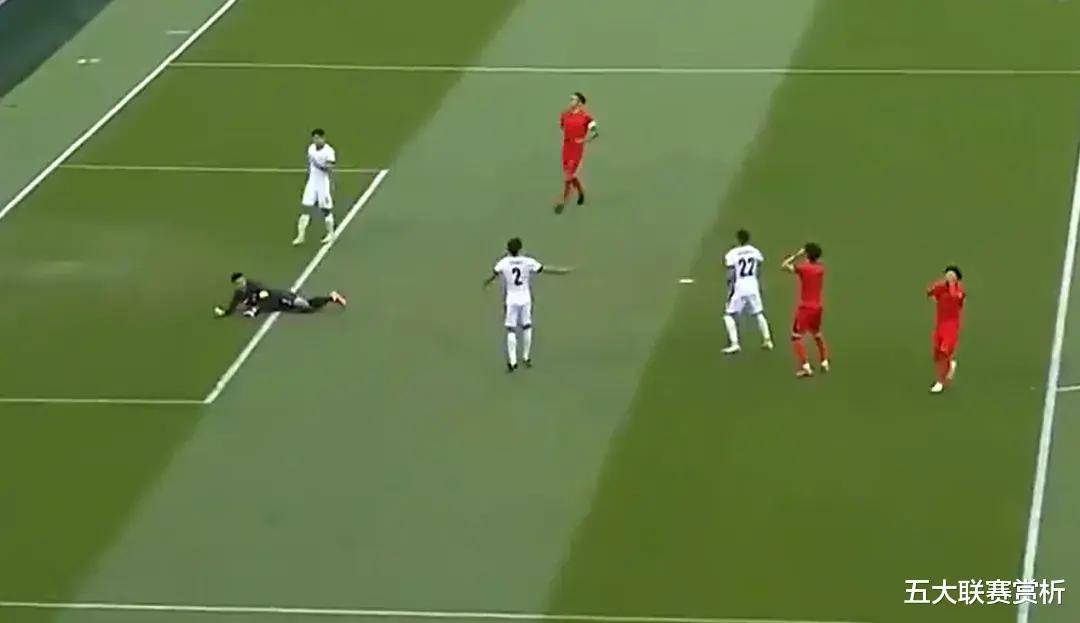 关于阿尔巴尼亚队在场上表现低迷，未能晋级的信息