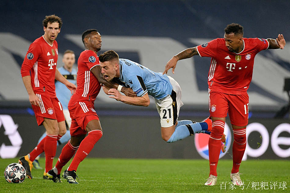 沙尔克客场不敌强敌，遭遇失利